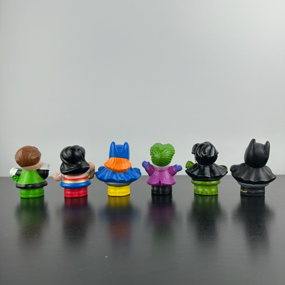 Fisher Price Little People Lot of 6 DC Superhero Super Friends Hero Figurines - Picture 2 of 4